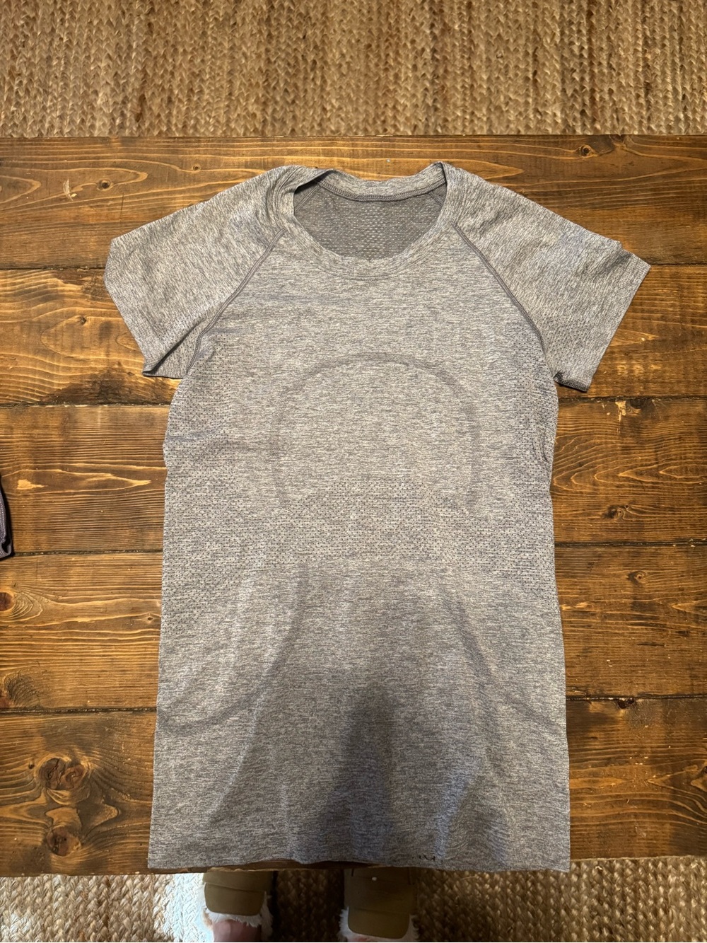 Lululemon swiftly tech short sleeve